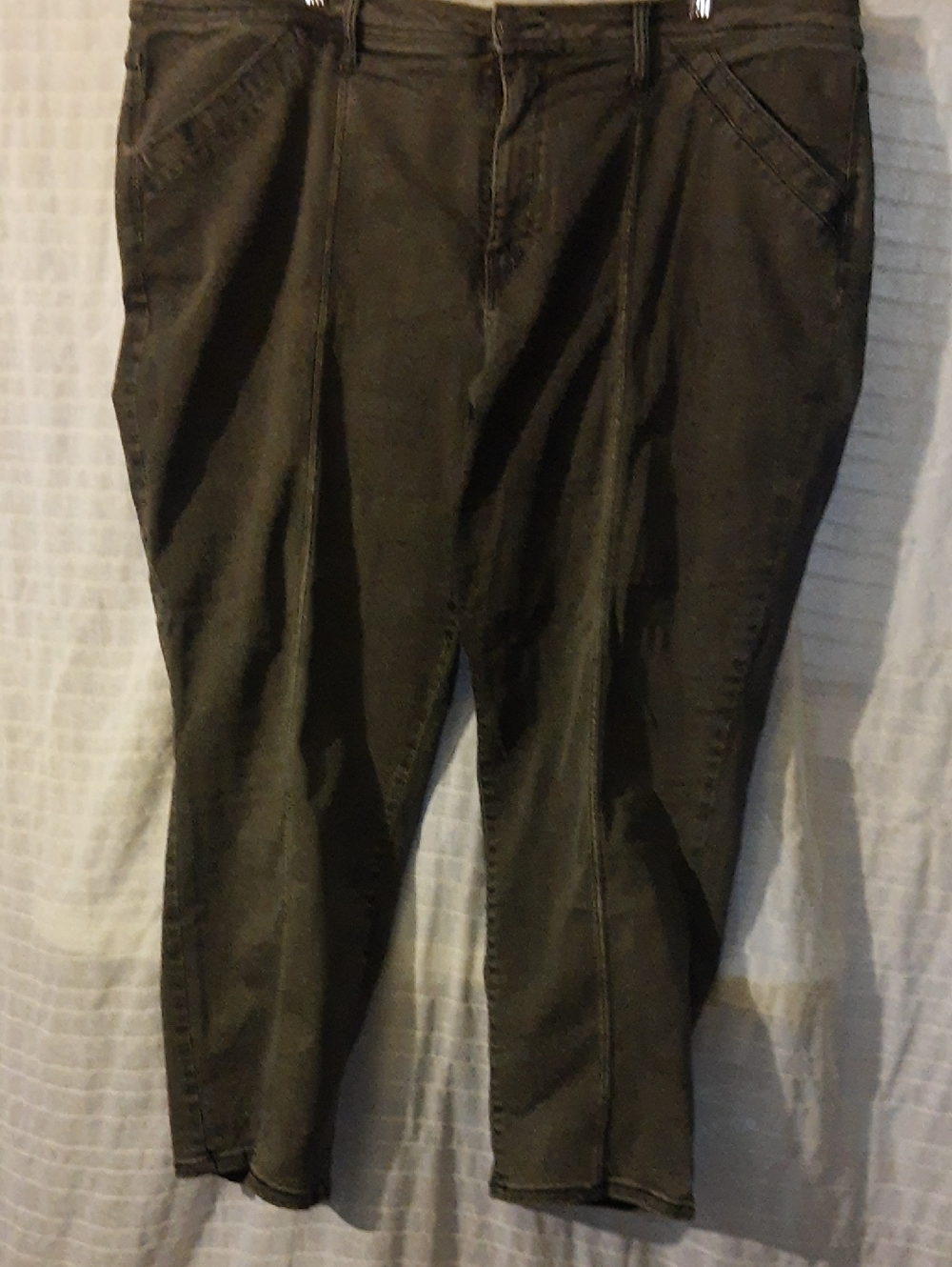 Falls Creek Olive Green Cropped Tapered Jeans